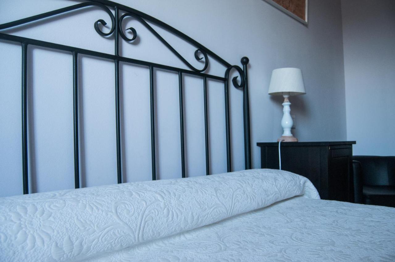 Apartamentos Corona Comillas Bagian luar foto